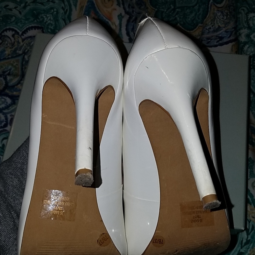 Jessica Simpson open toe heels - Picture 8 of 8